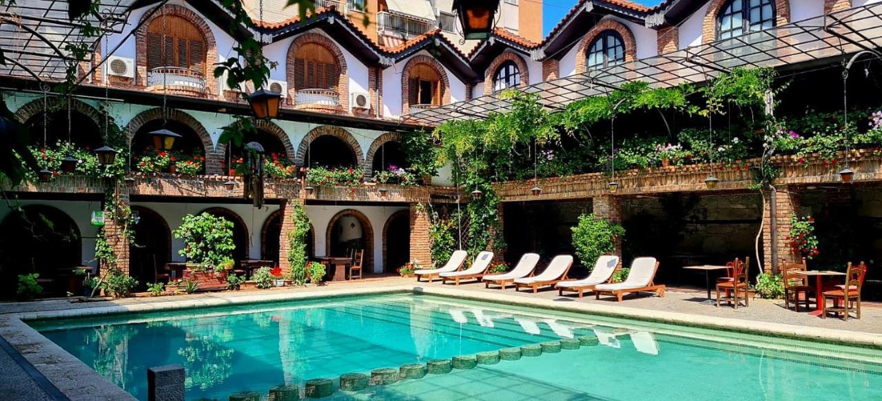 Hotel Restaurant Bujtina E Gjelit Tirana Zewnętrze zdjęcie