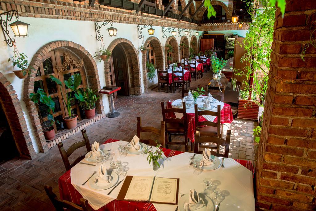 Hotel Restaurant Bujtina E Gjelit Tirana Zewnętrze zdjęcie