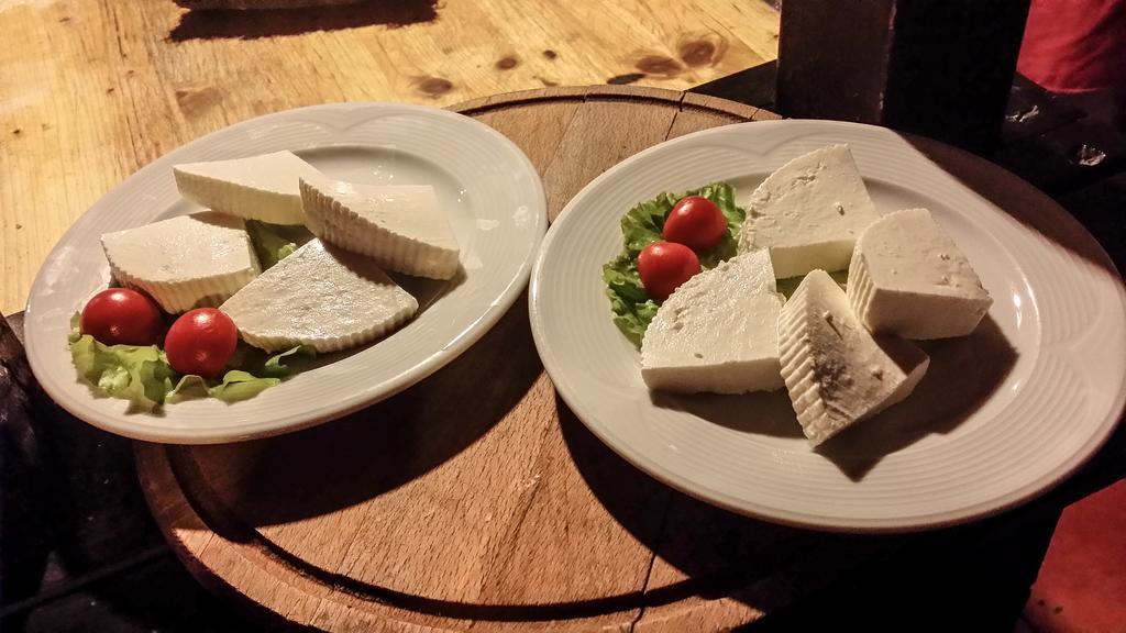 Hotel Restaurant Bujtina E Gjelit Tirana Zewnętrze zdjęcie