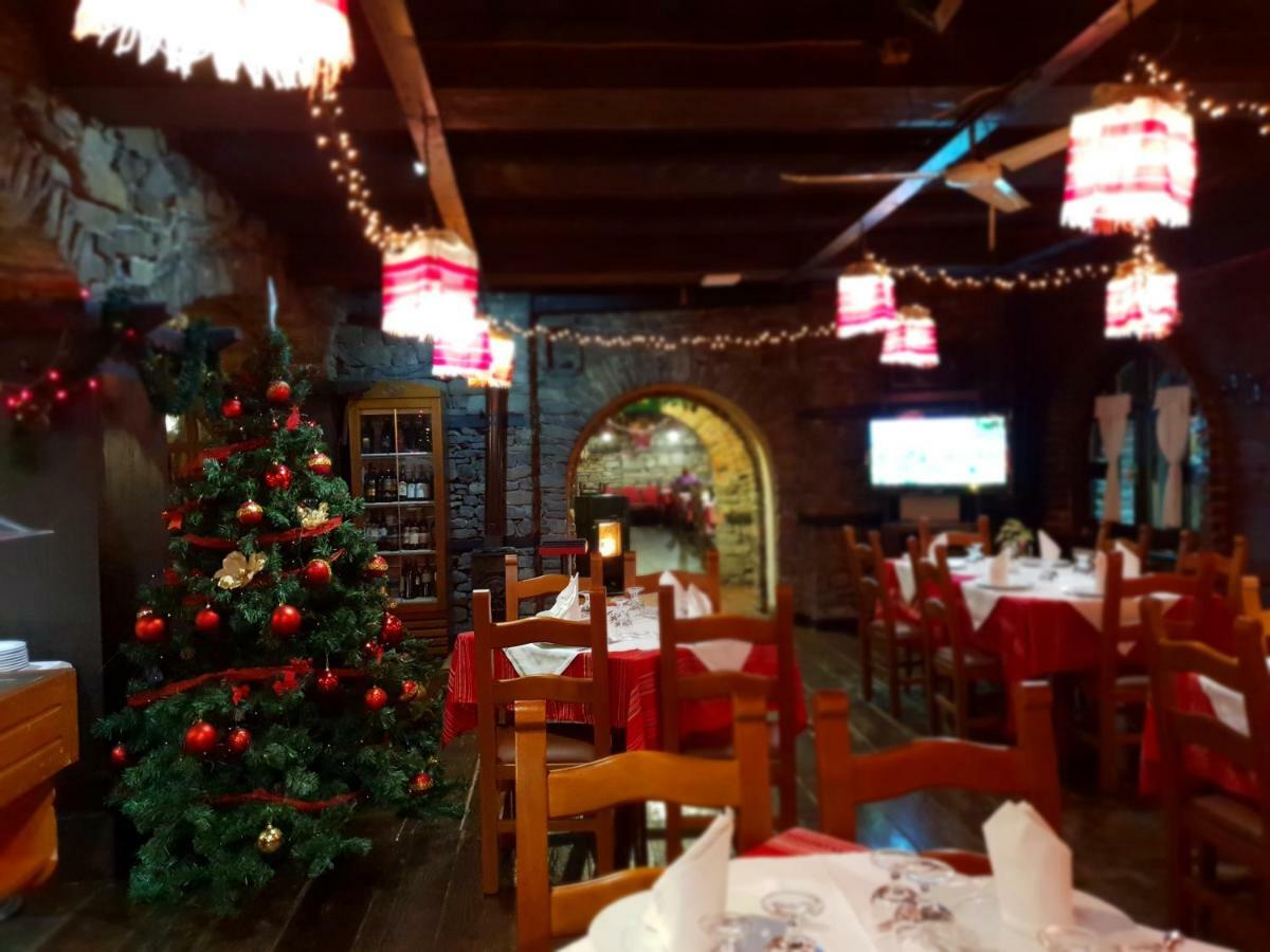 Hotel Restaurant Bujtina E Gjelit Tirana Zewnętrze zdjęcie