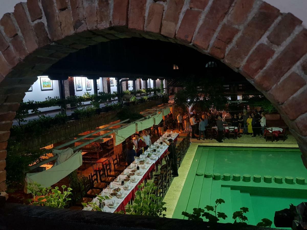 Hotel Restaurant Bujtina E Gjelit Tirana Zewnętrze zdjęcie